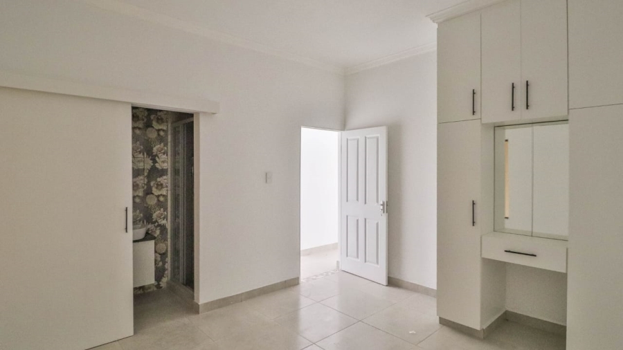 3 Bedroom Property for Sale in Fraaiuitsig Western Cape